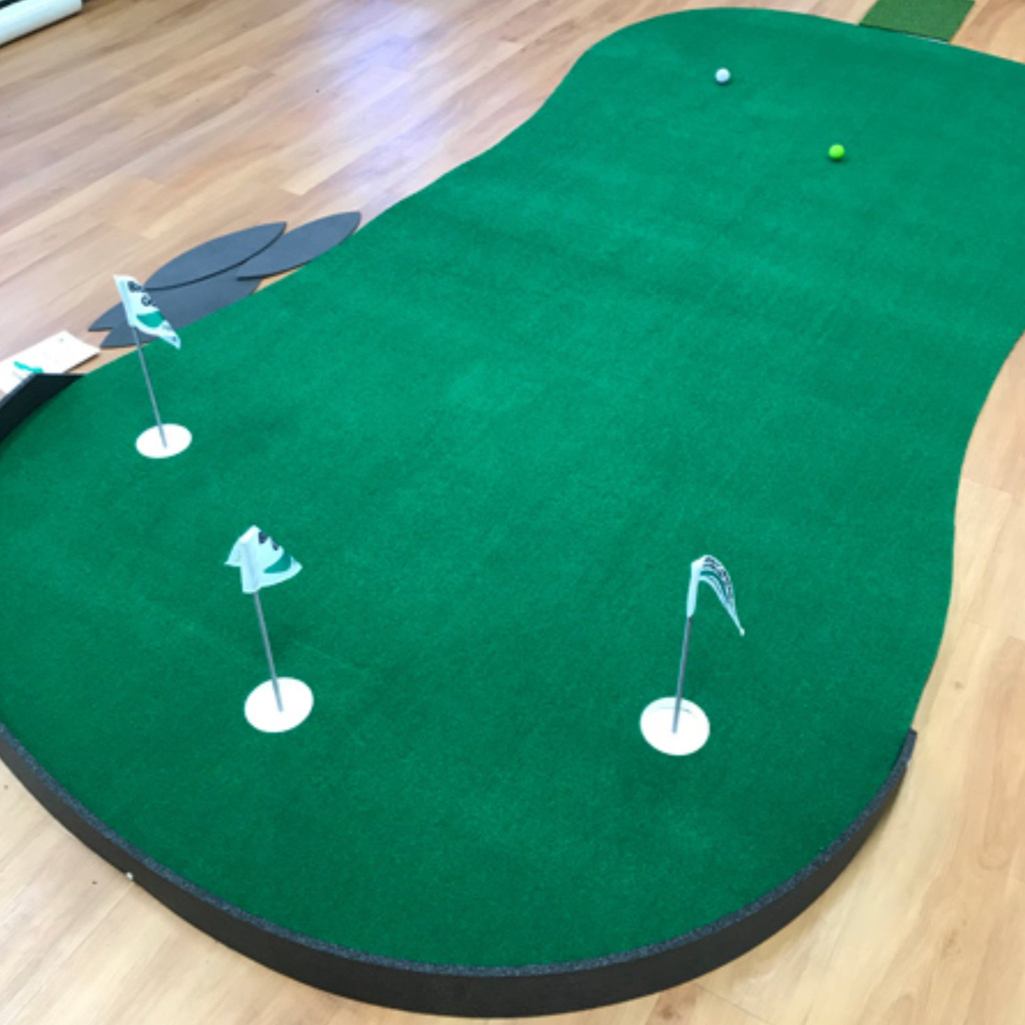 Big Moss Admiral Putting Green