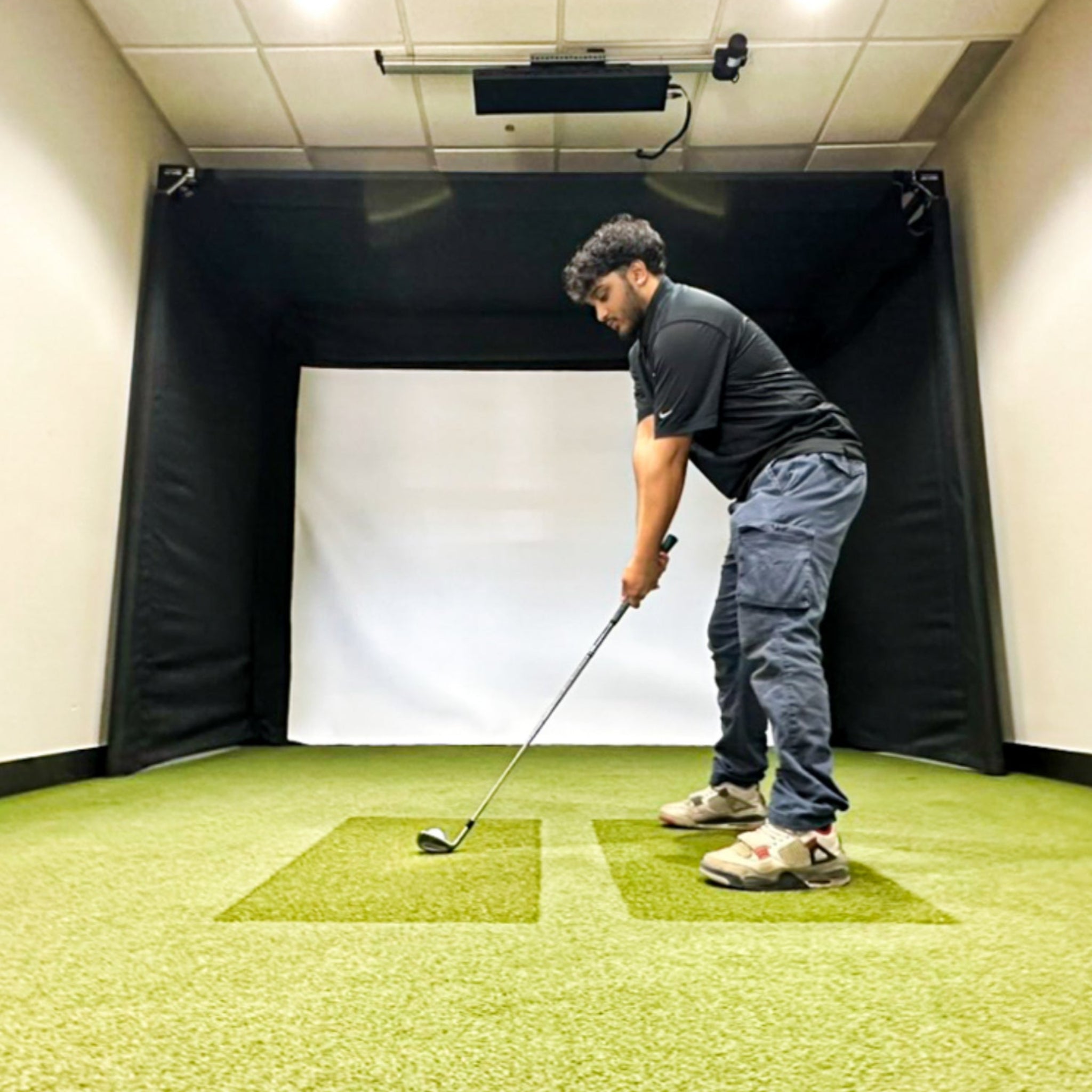 The SportScreen Parlour Series Golf Enclosure